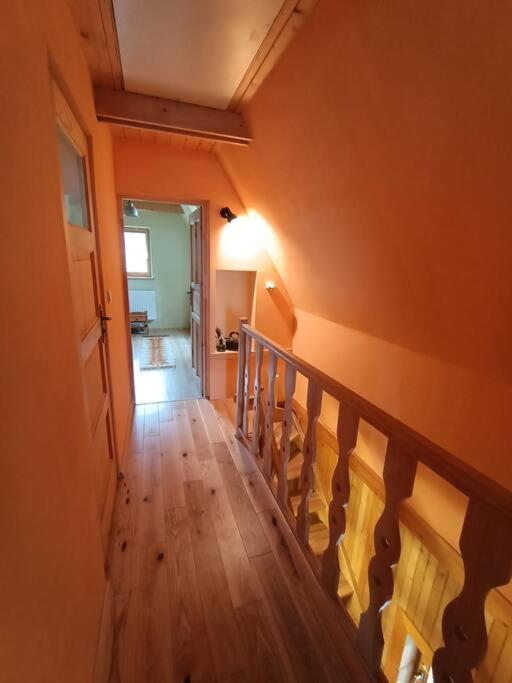 Ludwikowka Pod Luboniem, Stu-Letni Domek W Gorach Naprawa Esterno foto